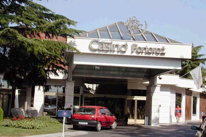 NPU nad posle v Casinoju Portorož