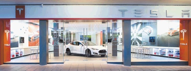 Elon Musk, predsednik Tesla Motors: Nekoč depresiven, danes milijarder 