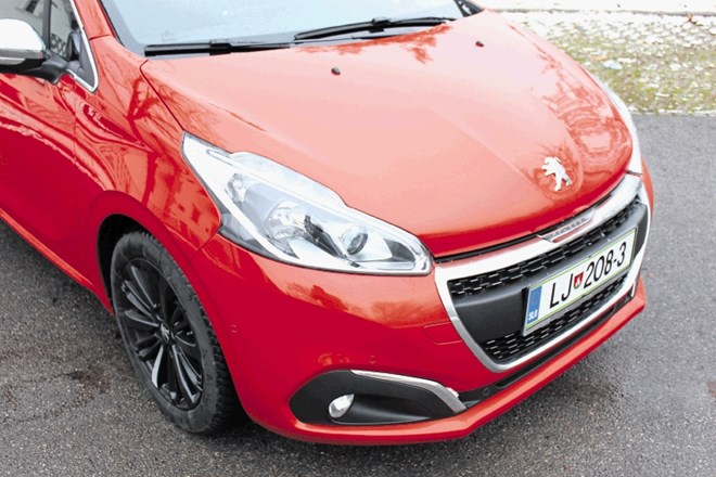 Peugeot 208: Z enim prstom