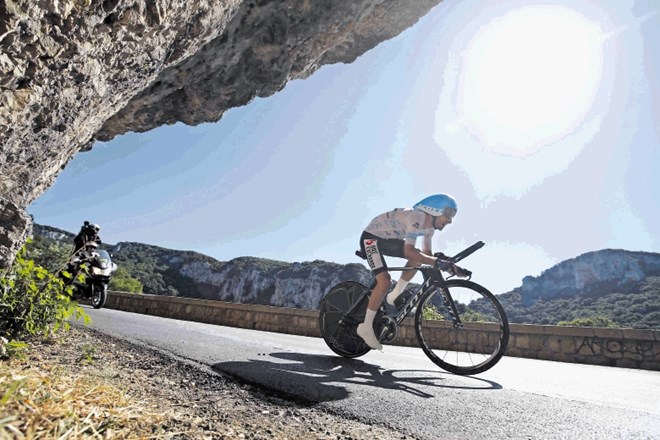 Adam Yates, najboljši mladi kolesar na kolesarski dirki Tour de France, navdušuje iz dneva v dan.