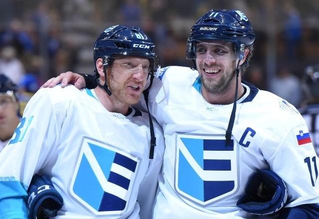 Anže Kopitar se je z ekipo Evrope veselil uvrstitve v finale svetovnega pokala (Foto: USA Today)