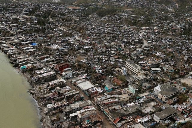 Opustošenje na Haitiju, ki ga je za seboj pustil orkan Matthew. (Foto: Reuters)