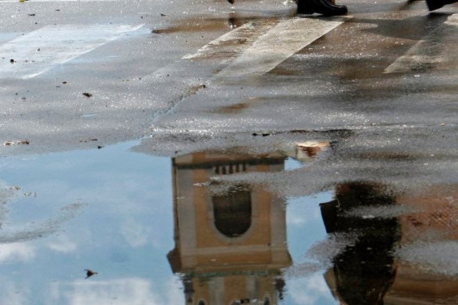 Na nadškofiji opozarjajo, da država zavlačuje  tudi v primerih, ko ni  več dvoma, da bo premoženje vrnjeno  v naravi. To...