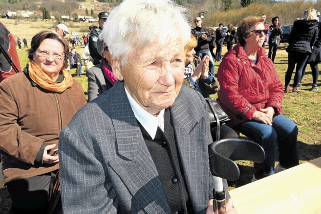 »Dvakrat sem prebrala Loganovo knjigo. Zelo zanimivo. Natanko tako je bilo, kot je napisal,« pravi danes 85-letna Julka...