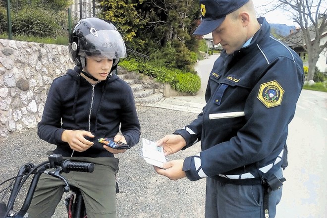 Policista 15-letniku iz Zasipa nista izrekla niti opozorila. Vse je bilo brezhibno. Pohvalno!