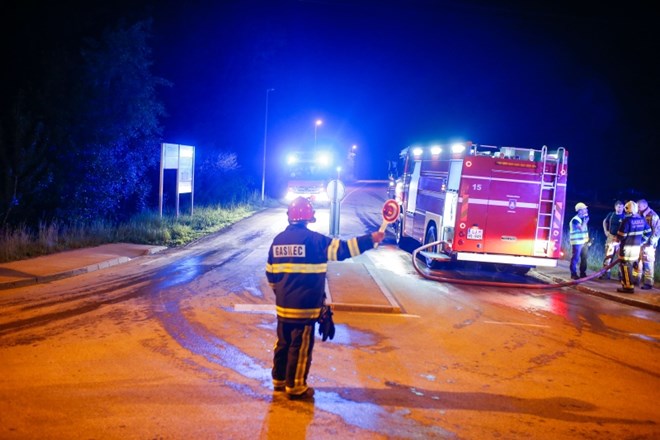 Zaradi kemikalij umrlo vse, kar je živelo v potoku ob tovarni