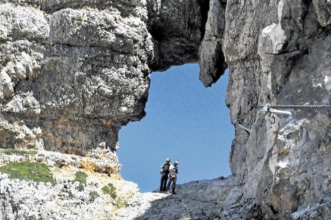 Prestreljeniško okno je biser poletnega Kanina in ena najbolj obiskanih točk na Kaninu.