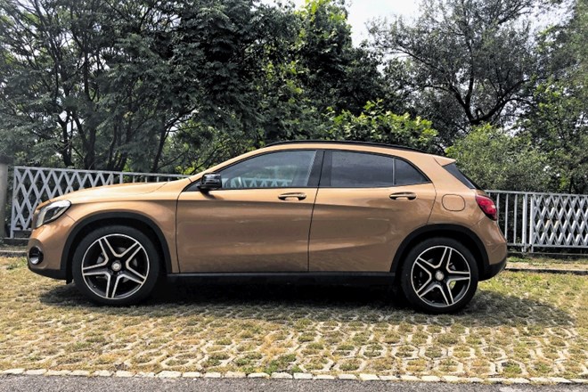 Vzporedni test - mini countryman in mercedes-benz gla: Vinogradi Istre so nam bili dovolj