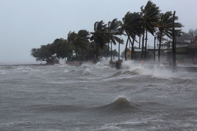 Po divjanju orkana Irma na dveh otokih ostale zgolj ruševine