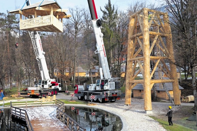 Lovska opazovalnica ne bo za lovce, bo pa morda za Guinessov rekord