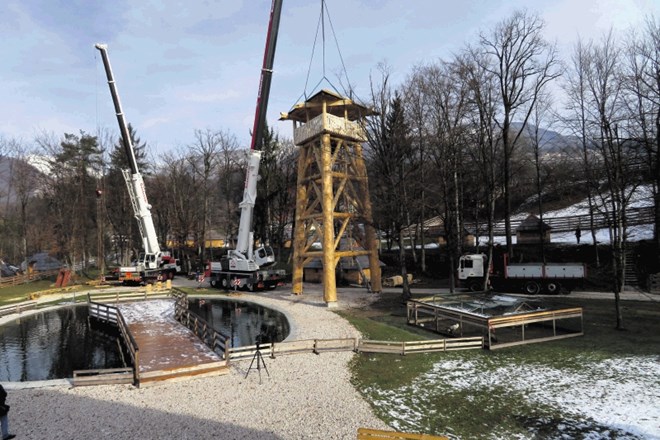 Lovska opazovalnica ne bo za lovce, bo pa morda za Guinessov rekord