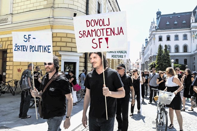 Decembra se je končala zgodba o zdaj že nekdanjem direktorju Slovenske filharmonije Damjanu Damjanoviču, ki ga je ministrstvo...