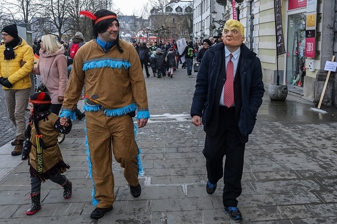 #foto Pustni karneval v Ljubljani: Rečanke preganjale zimo in meddržavne napetosti