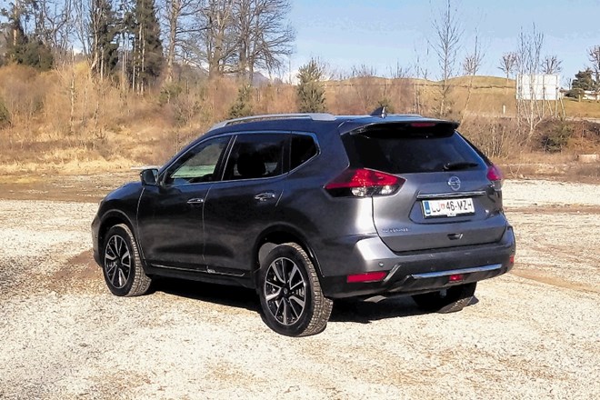 Vzporedni test: mazda cx-5 in nissan x-trail