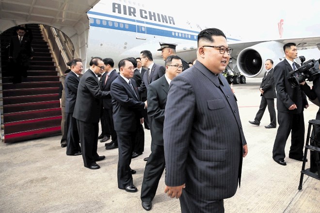 Name:  2018-06-10T145240Z_258292477_RC17D927E500_RTRMADP_3_NORTHKOREA-USA-KIM-ARRIVAL.JPG Caption: North Korean leader Kim...