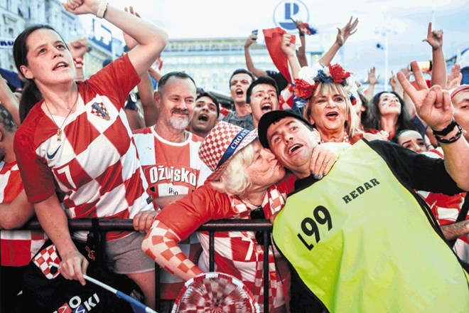 Ovacij, aplavzov in poljubov so bili deležni tako redarji kot smetarji.