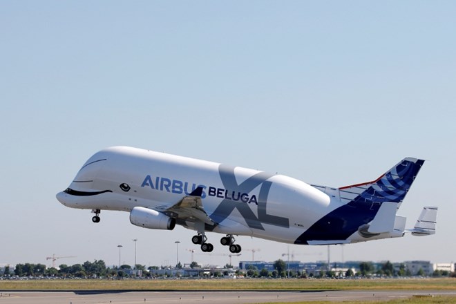 #foto Airbusov beluga XL prvič med oblaki