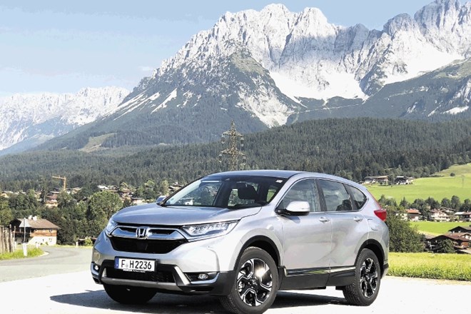 Honda CR-V: Dizelskemu motorju je pomahala v slovo