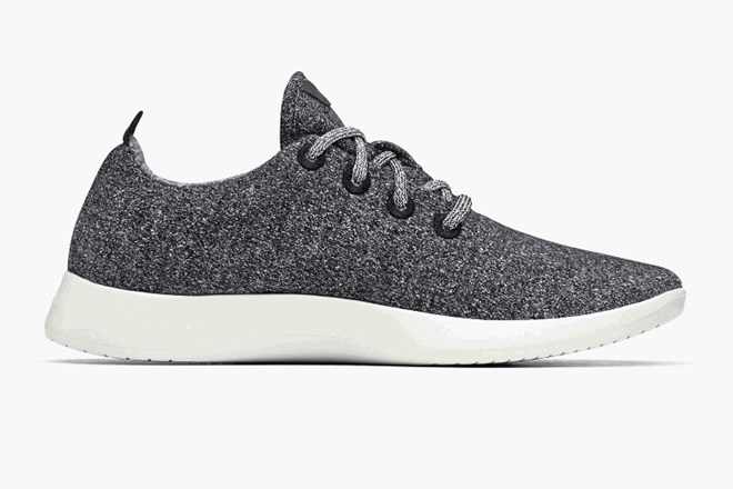 Volneni moški tekaški copati allbirds stanejo tako kot vsi drugi njihovi modeli 95 dolarjev.