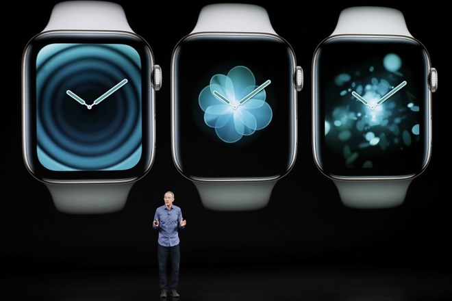 Nova Applova pametna ura apple watch 4.