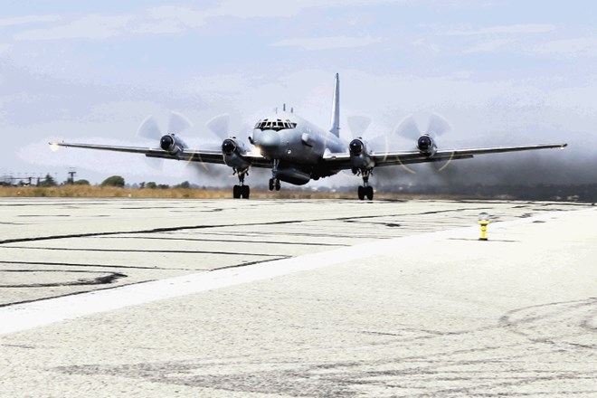 Rusko izvidniško letalo iljušin oziroma IL-20, kakršnega je sestrelila sirska vojska, Moskva pa za incident obtožuje Izrael.