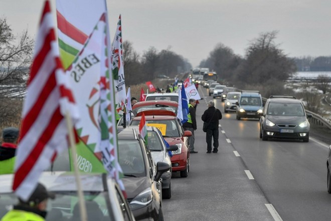 #foto Na Madžarskem novi protesti proti Orbanovi vladi