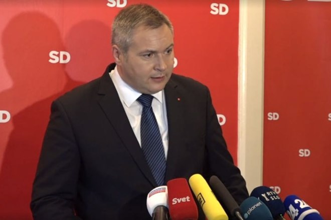 Socialdemokrati hočejo, da jih  Prešiček dobi po prstih