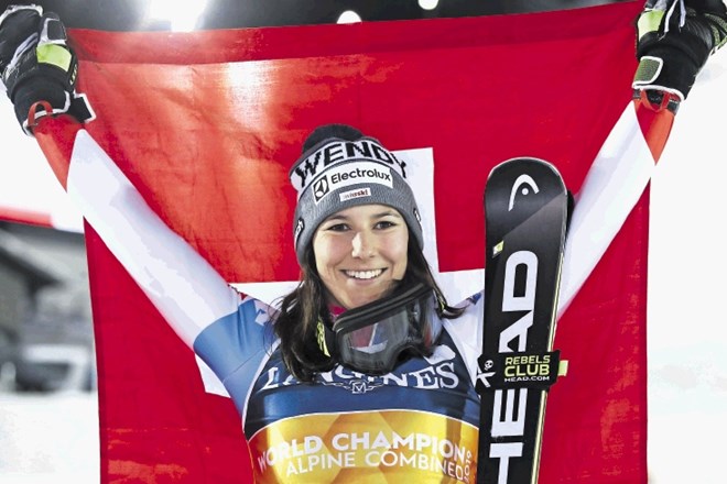 Wendy Holdener je trenutno švicarska alpska smučarska junakinja.