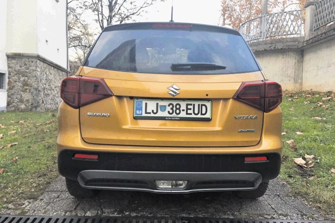 Suzuki vitara in mazda cx-3: Vloge krompirja si seveda nihče ne želi