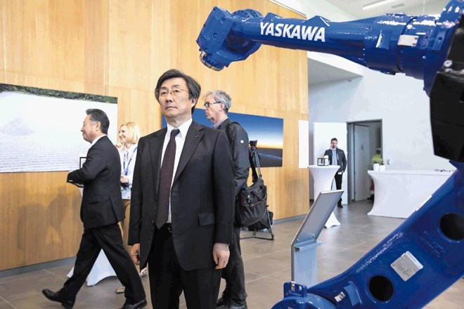 Direktor in predsednik Yaskawa Electric Corporation Hiroshi Ogasawara