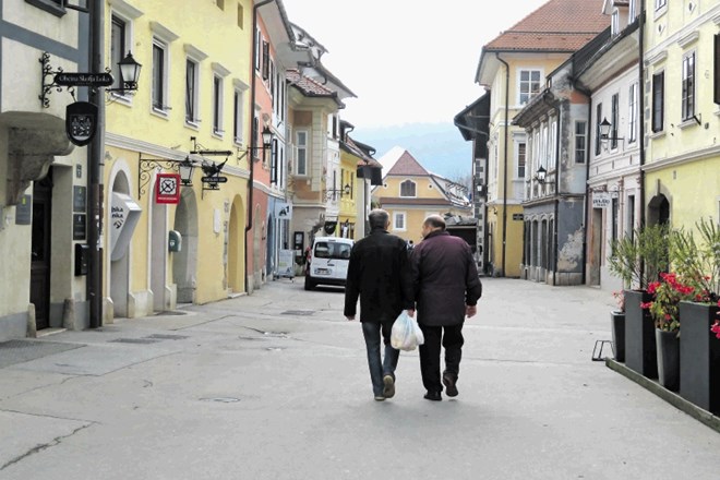 Kakovostno staranje  v Škofji Loki želijo svojim občanom zagotoviti s posebnim programom, v katerem povezujejo vse vidike...