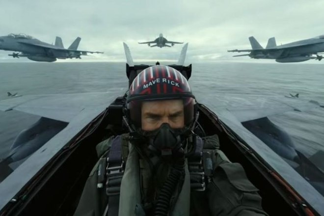 Tom Cruise se vrača kot Maverick.