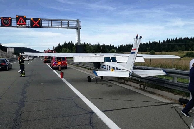 #foto #video Hrvaški pilot po pristanku na avtocesti: Nisem bil paničen