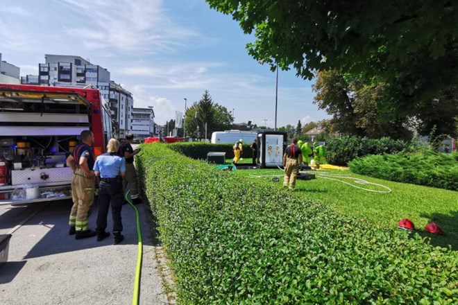 Pošiljka z neznano snovjo v Domžalah ni nevarna