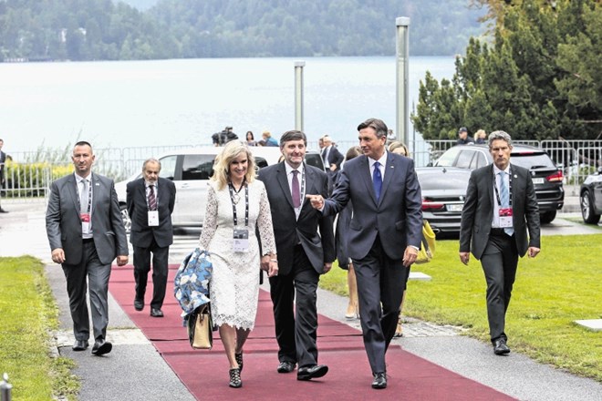 Novoimenovani posebni odposlanec ZDA za zahodni Balkan Matthew Palmer je prišel na blejski forum skupaj s slovenskim...