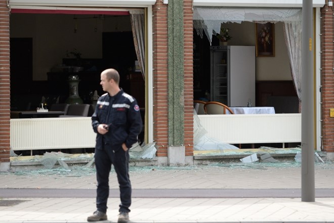 #foto Po eksploziji v Antwerpnu pod ruševinami ujetih več ljudi