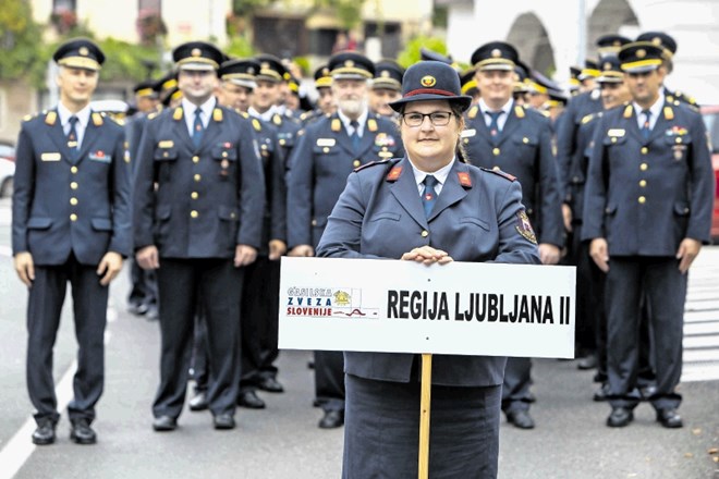 Ko vsi drugi obupajo, se ustrašijo in odidejo, gasilec vztraja