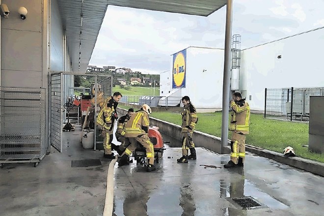 Gasilci PGD Litija so prejšnji teden posredovali zaradi močnega neurja, ki je zajelo tudi občino Litija. Kaj se bo zgodilo...