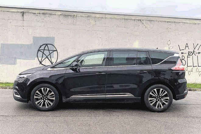 Renault espace in Ford S-max: Ko pri izbiranju večina pokaže znake neprijetne motnje