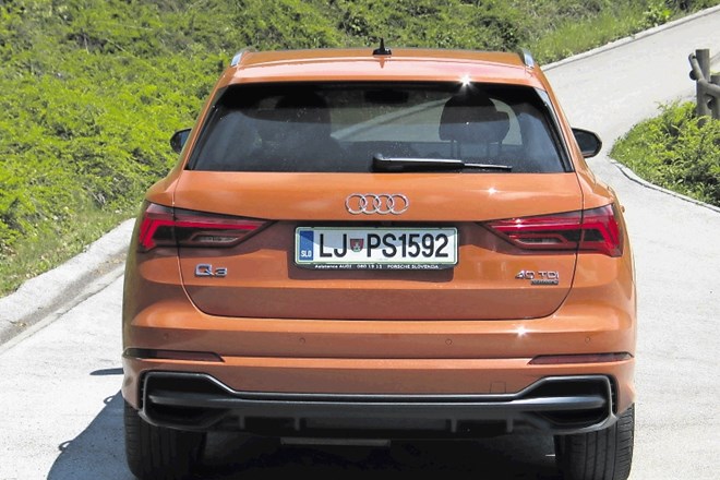 Audi Q3 in lexus UX: Ko ima pristop do prestižnosti (pre)visoko ceno