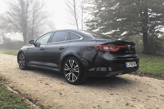 Renault talisman in toyota camry: Zeleni z nasmehom, a tudi solzami na obrazu