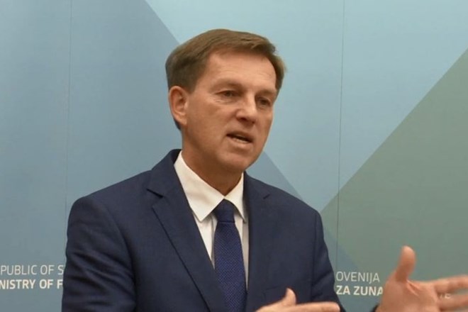 Zunanji minister Miro Cerar meni, da je argumentacija generalnega pravobranilca pravno šibko.