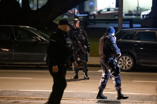 #foto Razbitje narko skupine: V Ljubljani »tovarna« in »logistika« za amfetamin