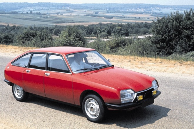 Citroën GS je bil  na začetku štirivratna limuzina s precej nenavadnim dostopom do prtljažnega prostora. Tudi notranjost je...