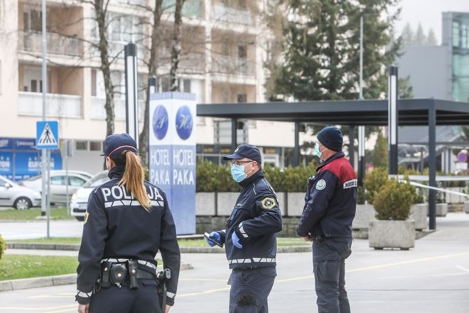 #foto Nenadni vladni ukrep ujezil tudi Velenjčane