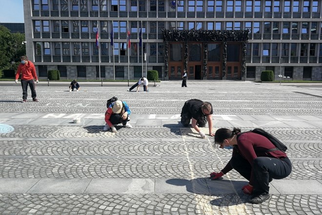 #foto #video Ljubljano preplavila pisana  protestniška množica