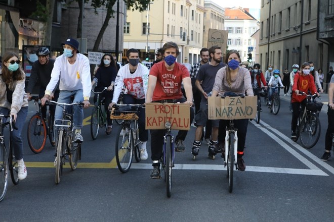 #foto #video Ljubljano preplavila pisana  protestniška množica