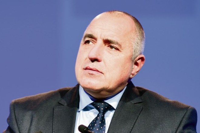 Bojko Borisov je poslovnežem predlagal, naj najprej prodajo svoje drage limuzine,  potem pa prosijo za pomoč.