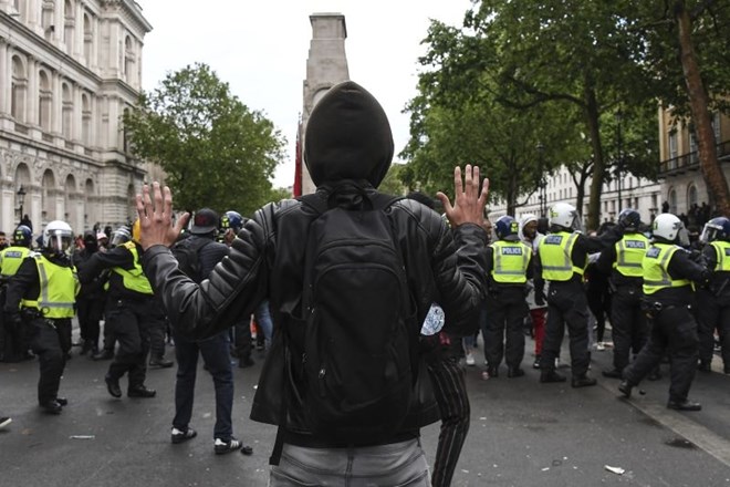 #foto Sobotni protesti v ZDA proti policijskemu nasilju zelo množični, a večinoma mirni