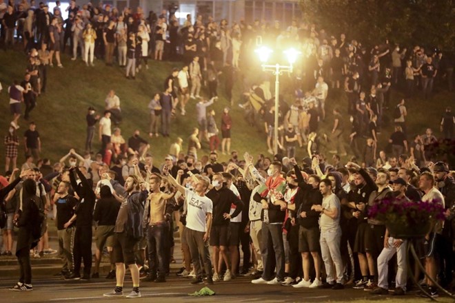 #foto #video Belorusi na ulicah zaradi vnovične volilne prevare